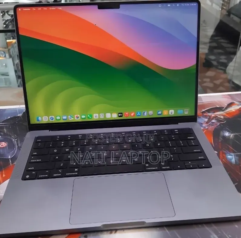 New Laptop Apple MacBook Pro 2021 M1 32GB Apple M1 Pro SSD 512GB