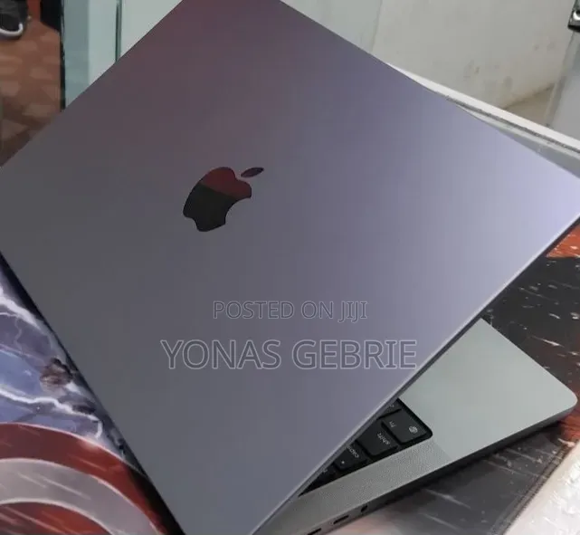 New Laptop Apple MacBook 32GB Apple M1 SSD 512GB