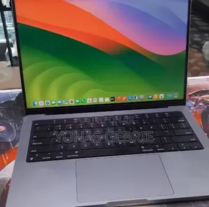 New Laptop Apple MacBook 32GB Apple M1 SSD 512GB