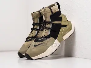 Nike Huarache Grip “Khaki Black” Khaki/Black Sneakers— New Arrival