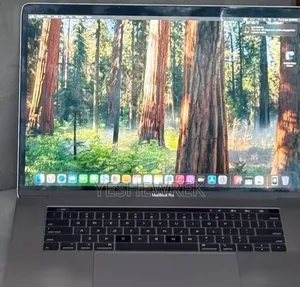 New Laptop Apple MacBook Pro 2019 8GB Intel Core i9 SSD 32GB