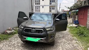 Toyota Hilux 2021 Gray