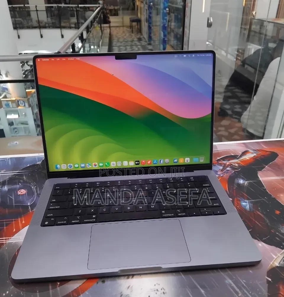 New Laptop Apple MacBook Pro 2021 M1 32GB Apple M1 Pro SSD 512GB