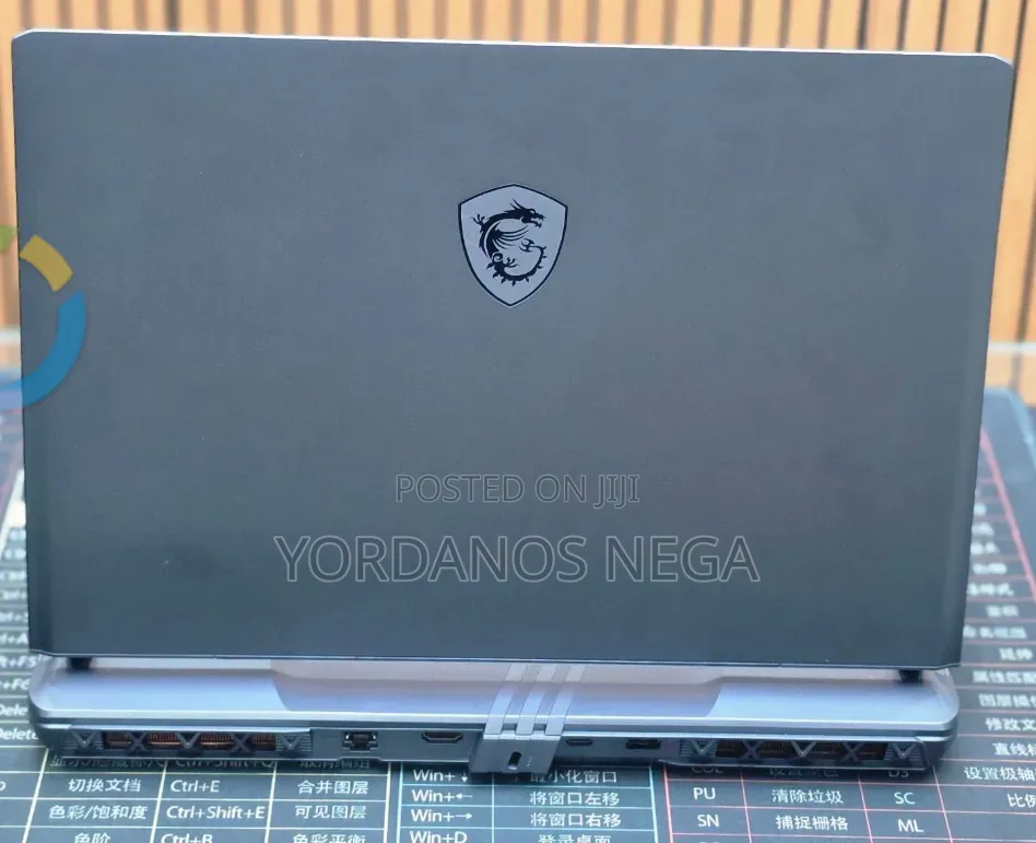 New Laptop MSI Vector GP68 HX 13V 32GB Intel Core i9 SSD 1T