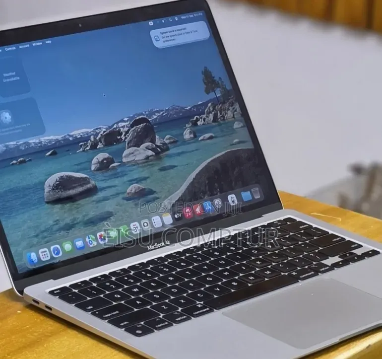 New Laptop Apple MacBook Air 2020 M1 8GB Apple M1 SSD 256GB