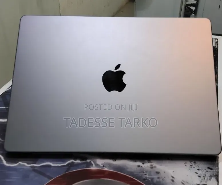 New Laptop Apple MacBook Pro 2021 M1 32GB Apple M1 Pro SSD 512GB