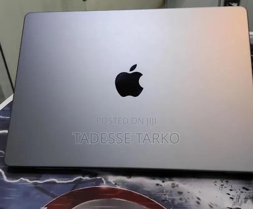 New Laptop Apple MacBook Pro 2021 M1 32GB Apple M1 Pro SSD 512GB