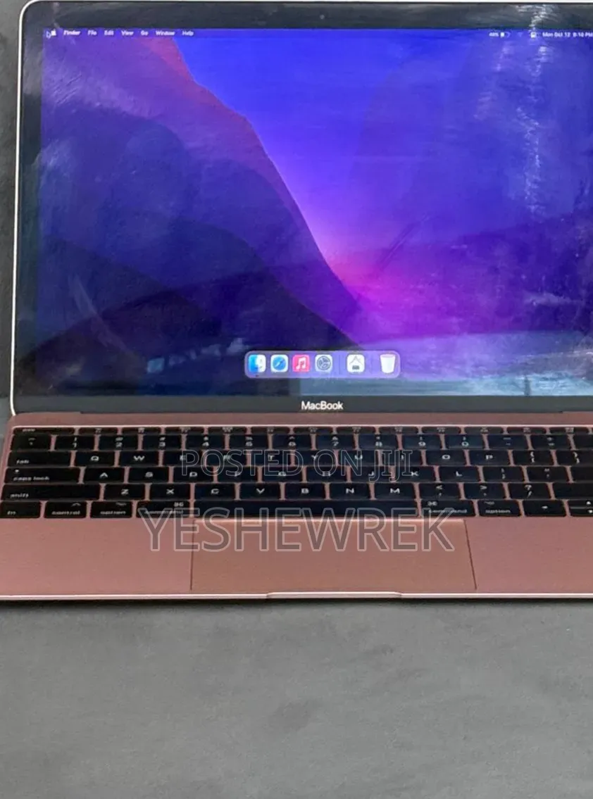 New Laptop Apple MacBook Pro 2019 8GB Intel Core M3 SSD 256GB