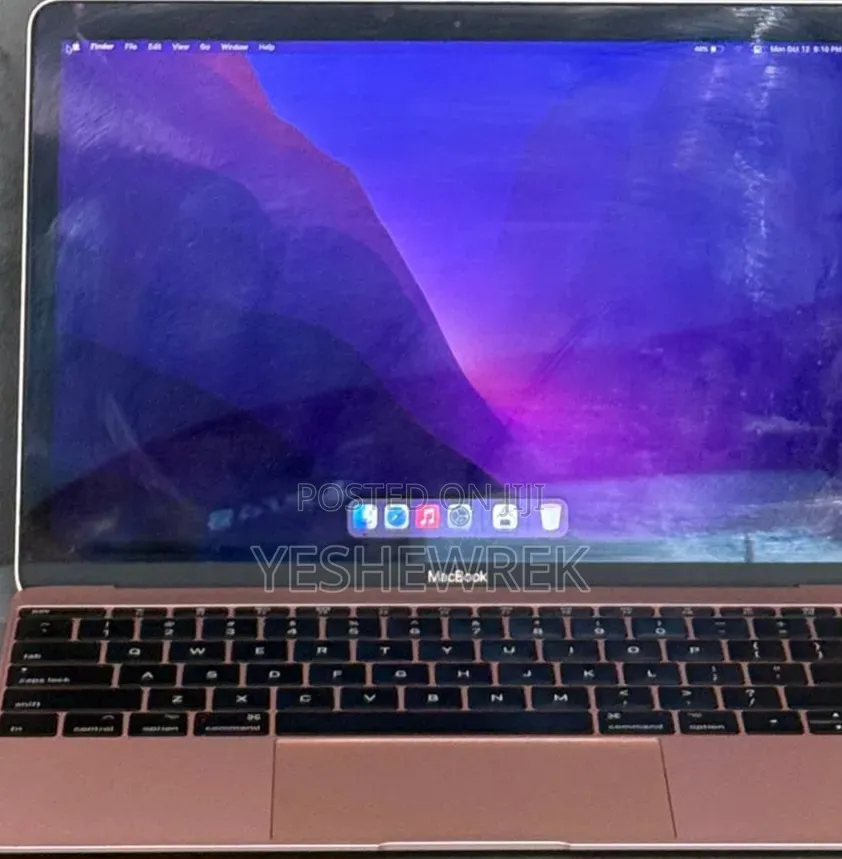 New Laptop Apple MacBook Pro 2019 8GB Intel Core M3 SSD 256GB