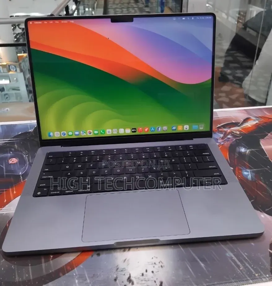 New Laptop Apple MacBook Pro 2021 M1 32GB Apple M1 Pro SSD 512GB