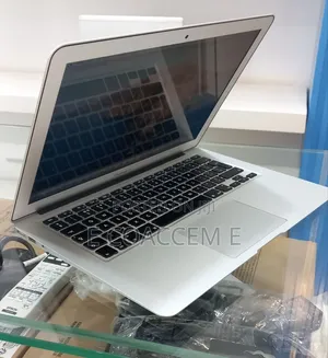 New Laptop Apple MacBook Air 2017 8GB Intel Core i5 SSD 128GB