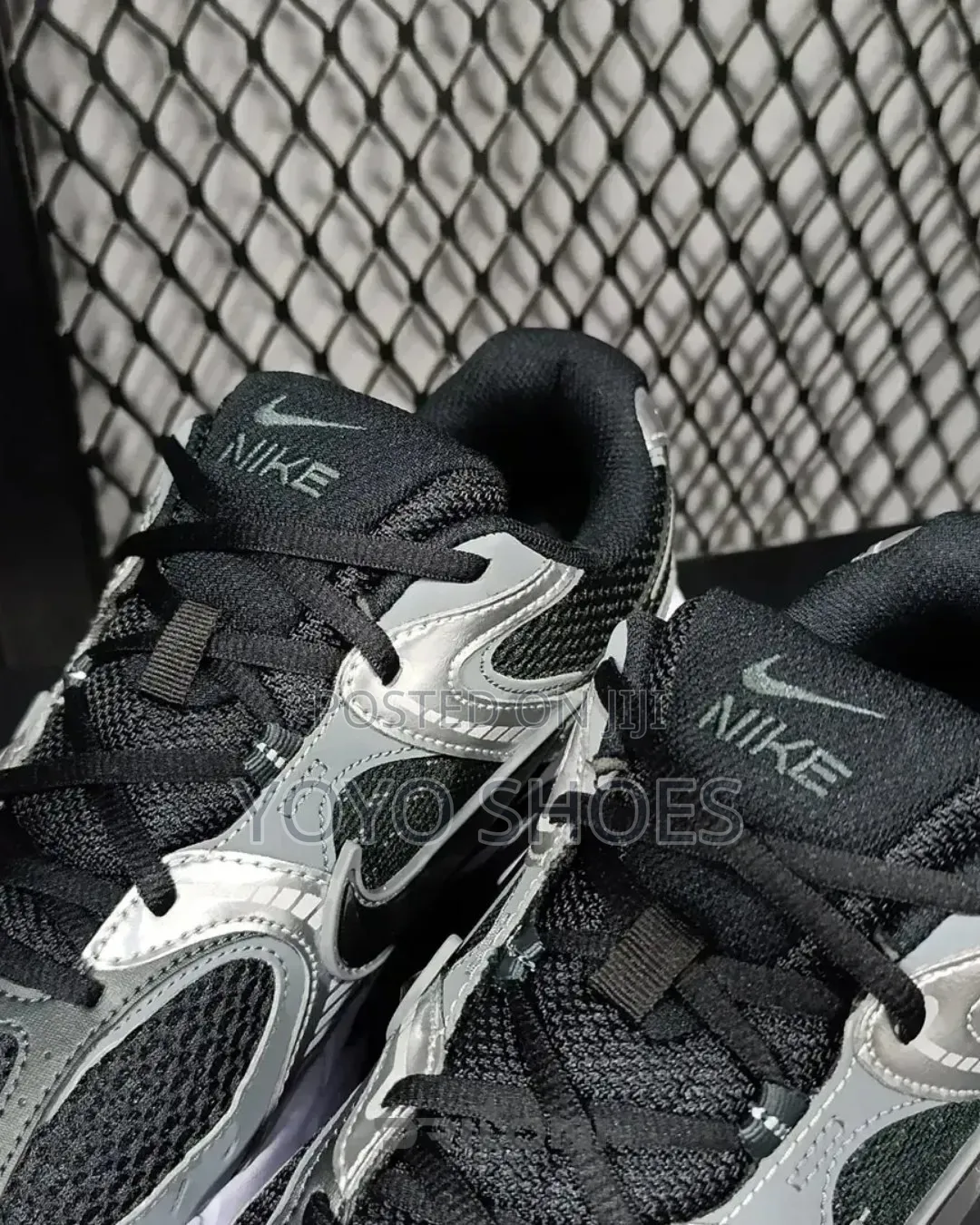 Nike V5 RNR Black/Silver/Grey/White Unisex Fashion Sneaker Shoe