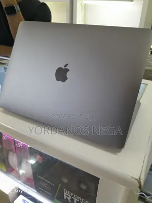 New Laptop Apple MacBook Air 2020 M1 8GB Apple M1 SSD 256GB