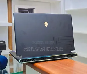 New Laptop Alienware 16GB Intel Core i7 SSD 512GB