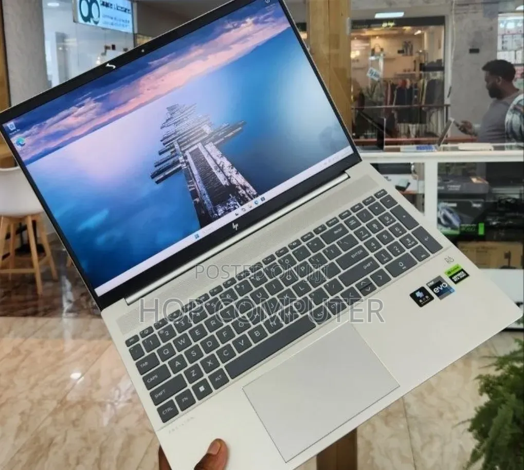 New Laptop HP Pavilion 15 16GB Intel Core i7 SSD 1T