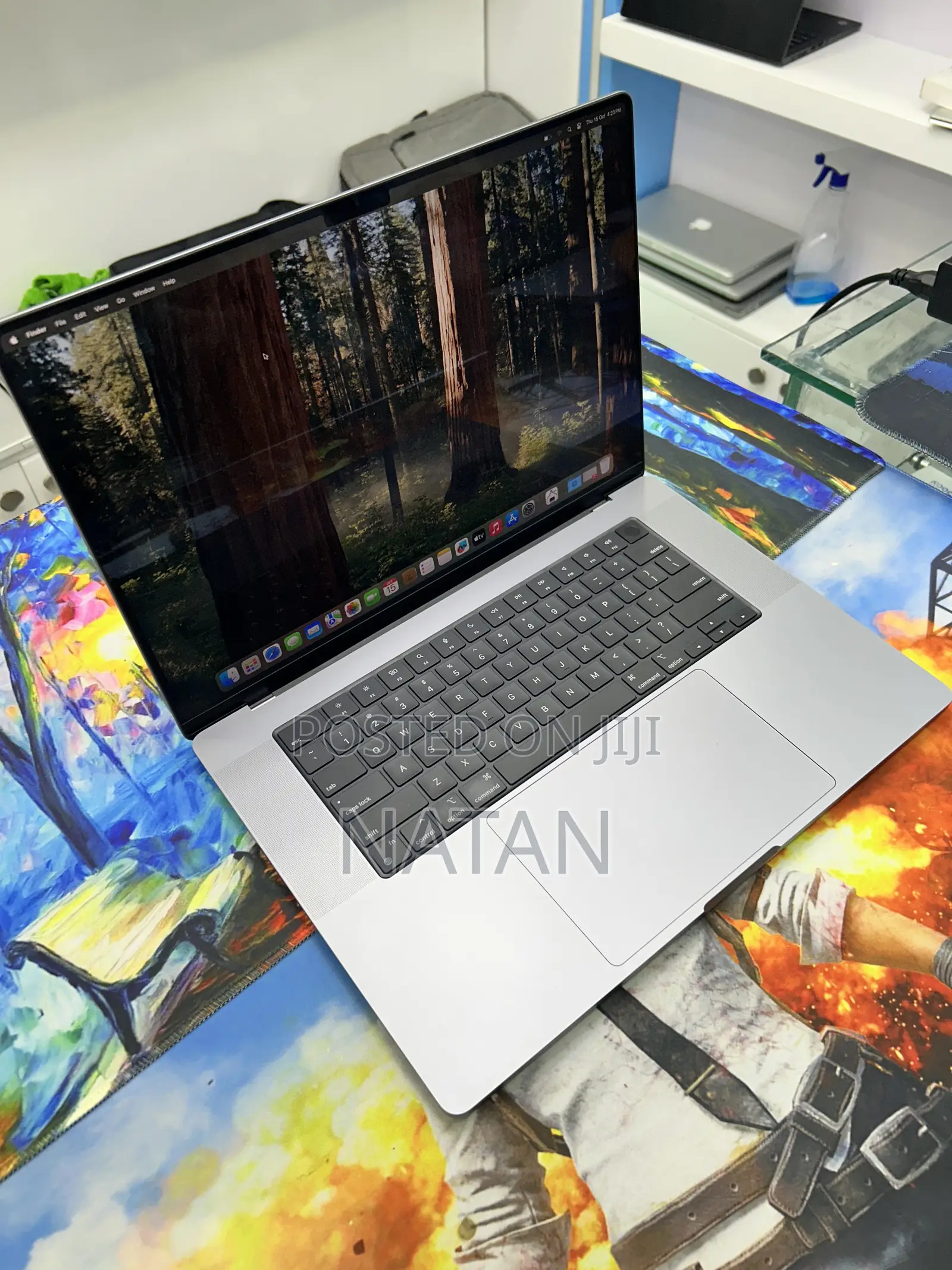 New Laptop Apple MacBook Pro 2021 M1 16GB Apple M1 Pro SSD 512GB