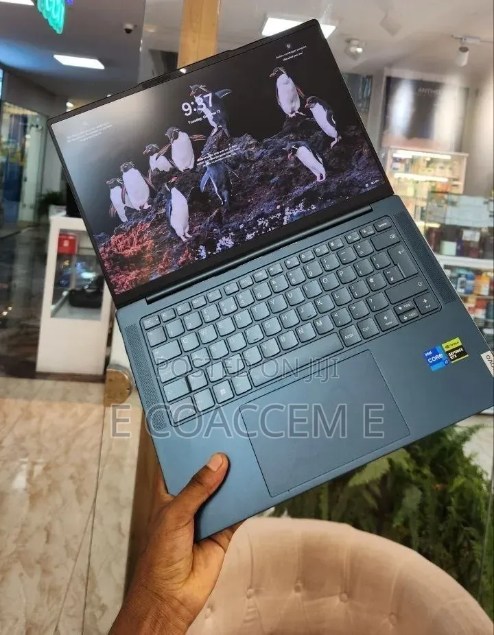 New Laptop Lenovo Yoga Pro 9i Aura Edition 32GB Intel Core i7 SSD 1T