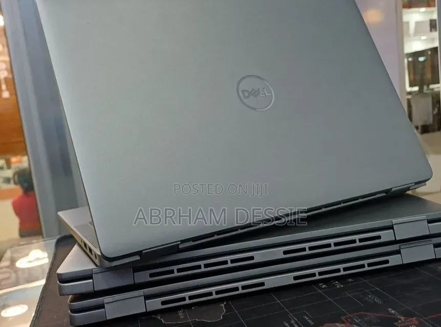 New Laptop Dell 16GB Intel Core Ultra 7 SSD 512GB