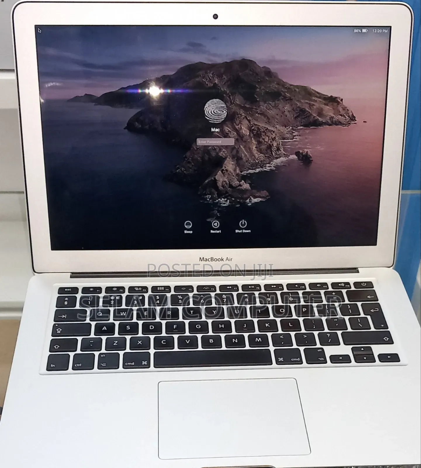 New Laptop Apple MacBook Pro 2017 8GB Intel Core i5 SSD 128GB