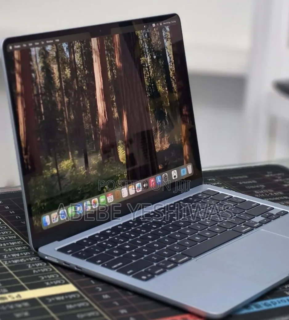 New Laptop Apple MacBook Pro 2024 M4 16GB Apple M4 SSD 512GB