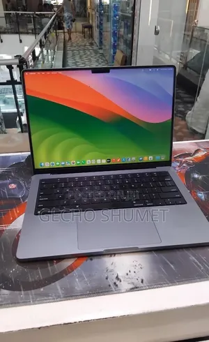 New Laptop Apple MacBook Pro 2021 M1 32GB Apple M1 Pro SSD 512GB