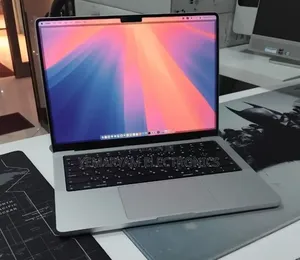 New Laptop Apple MacBook Pro 2024 M4 16GB Apple M4 SSD 512GB