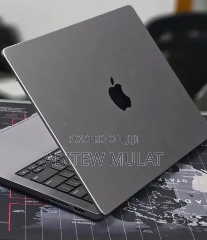 New Laptop Apple MacBook Pro 2024 M4 24GB Apple M4 Pro SSD 1T