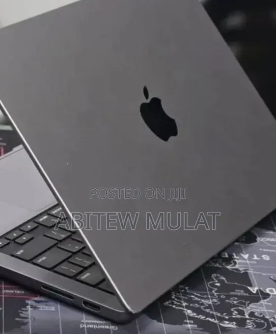 New Laptop Apple MacBook Pro 2024 M4 24GB Apple M4 Pro SSD 1T