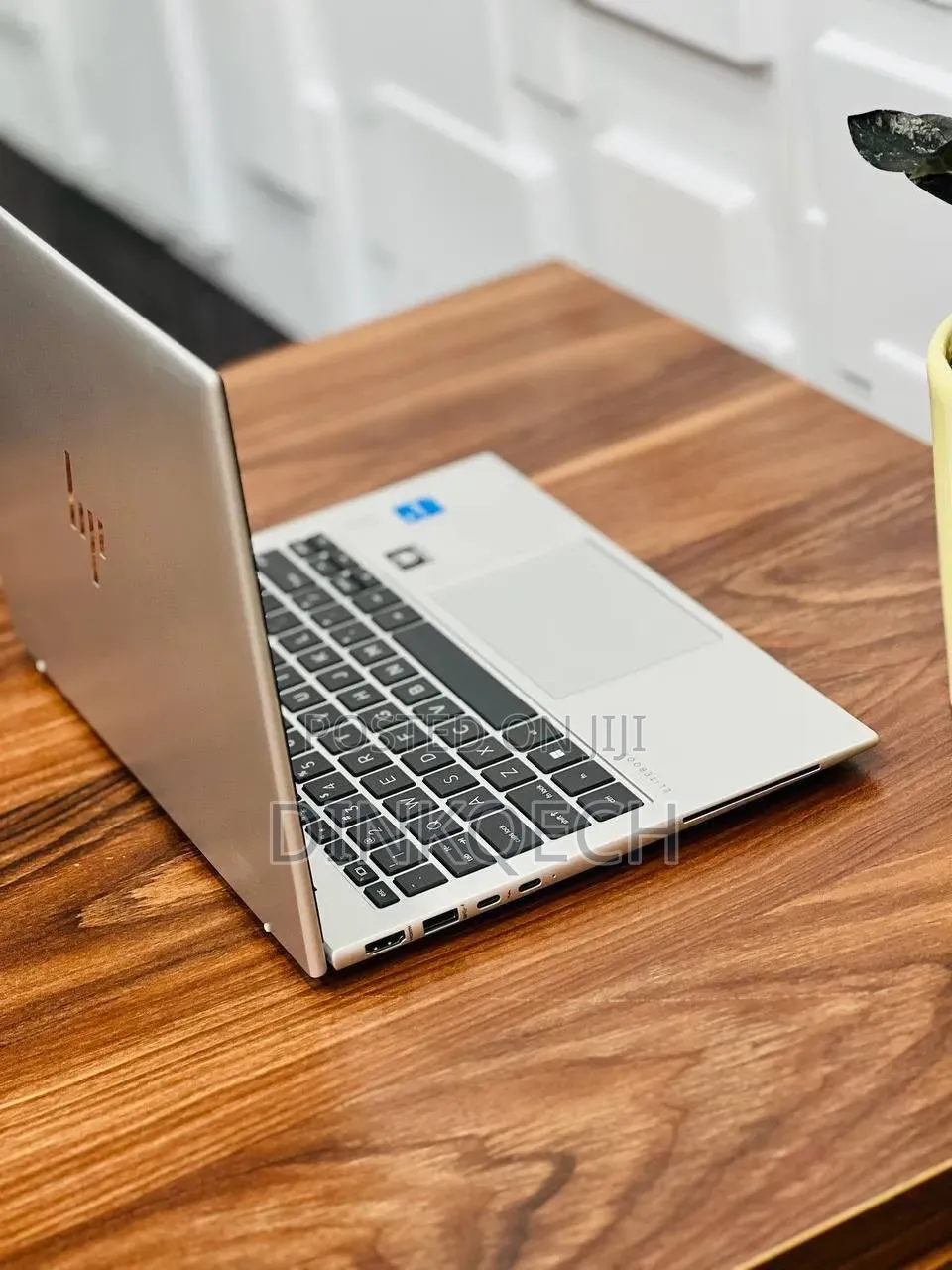 New Laptop HP EliteBook 830 G9 16GB Intel Core i5 SSD 512GB