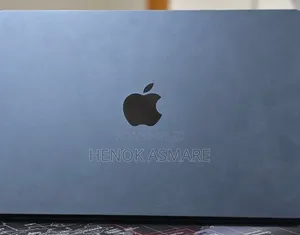 New Laptop Apple MacBook Air 2022 M2 8GB Apple M2 SSD 256GB