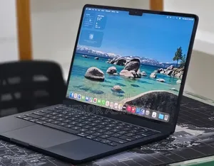 New Laptop Apple MacBook Air 2022 M2 8GB Apple M2 SSD 256GB