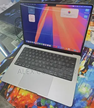 New Laptop Apple MacBook Pro 2021 M1 32GB Apple M1 Pro SSD 1T