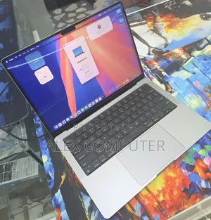 New Laptop Apple MacBook Pro 2021 M1 32GB Apple M1 Pro SSD 1T