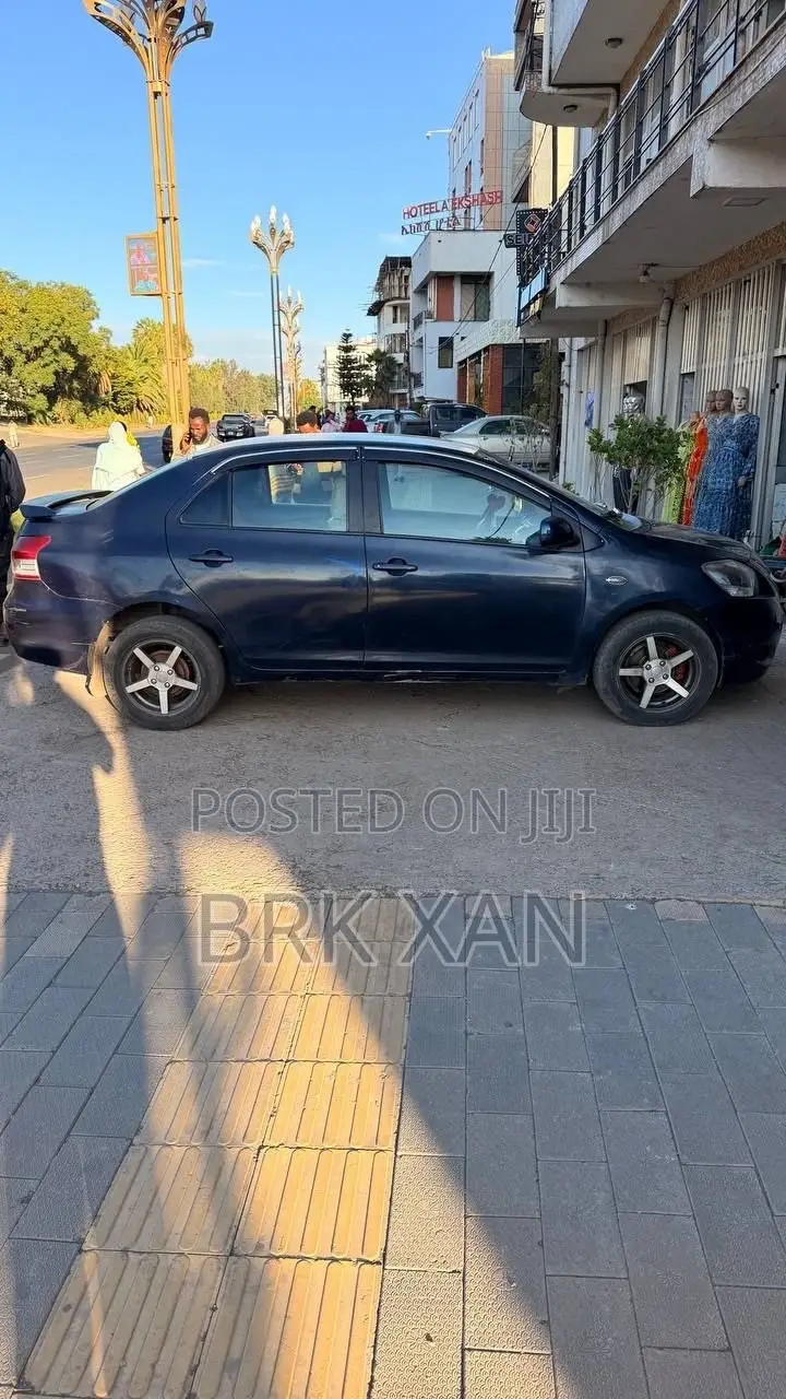 Toyota Yaris 2006 Blue