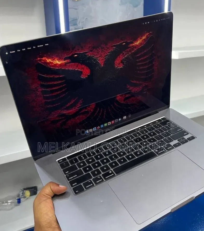 New Laptop Apple MacBook Pro 2019 32GB Intel Core i9 SSD 1T