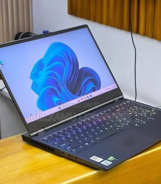 New Laptop Lenovo Legion 7 16GB Intel Core i7 SSD 512GB
