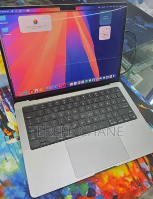 New Laptop Apple MacBook Pro 2021 M1 32GB Apple M1 Pro SSD 1T