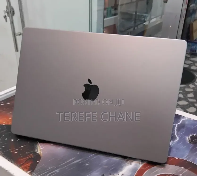 New Laptop Apple MacBook Pro 2021 M1 Max 64GB Apple M1 Pro SSD 1T