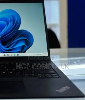 New Laptop Lenovo Yoga Slim 7 16GB AMD Ryzen 7 SSD 512GB