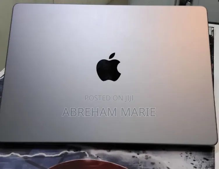 New Laptop Apple MacBook Pro 2021 M1 32GB Apple M1 Pro SSD 512GB