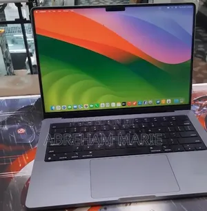 New Laptop Apple MacBook Pro 2021 M1 32GB Apple M1 Pro SSD 512GB