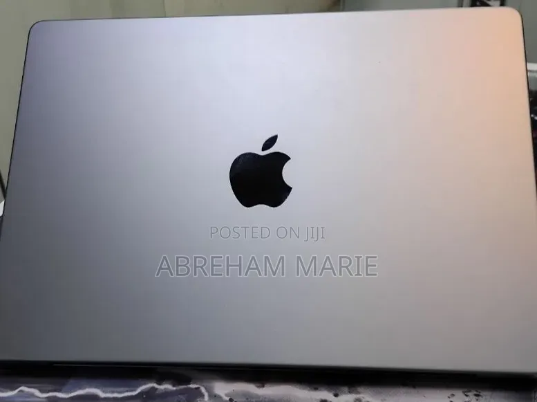New Laptop Apple MacBook Pro 2021 M1 32GB Apple M1 Pro SSD 512GB