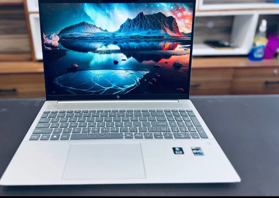 New Laptop HP Pavilion 15 16GB Intel Core i7 SSD 1T