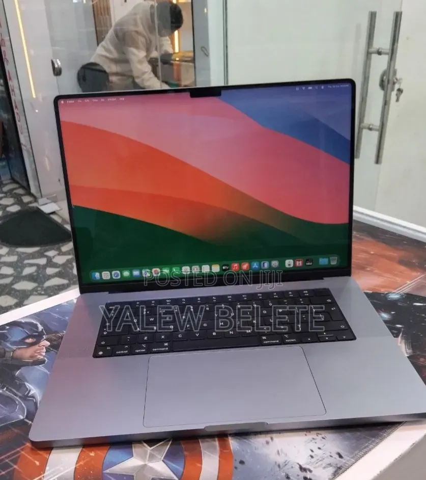 New Laptop Apple MacBook Pro 64GB Apple M1 Max SSD 1T