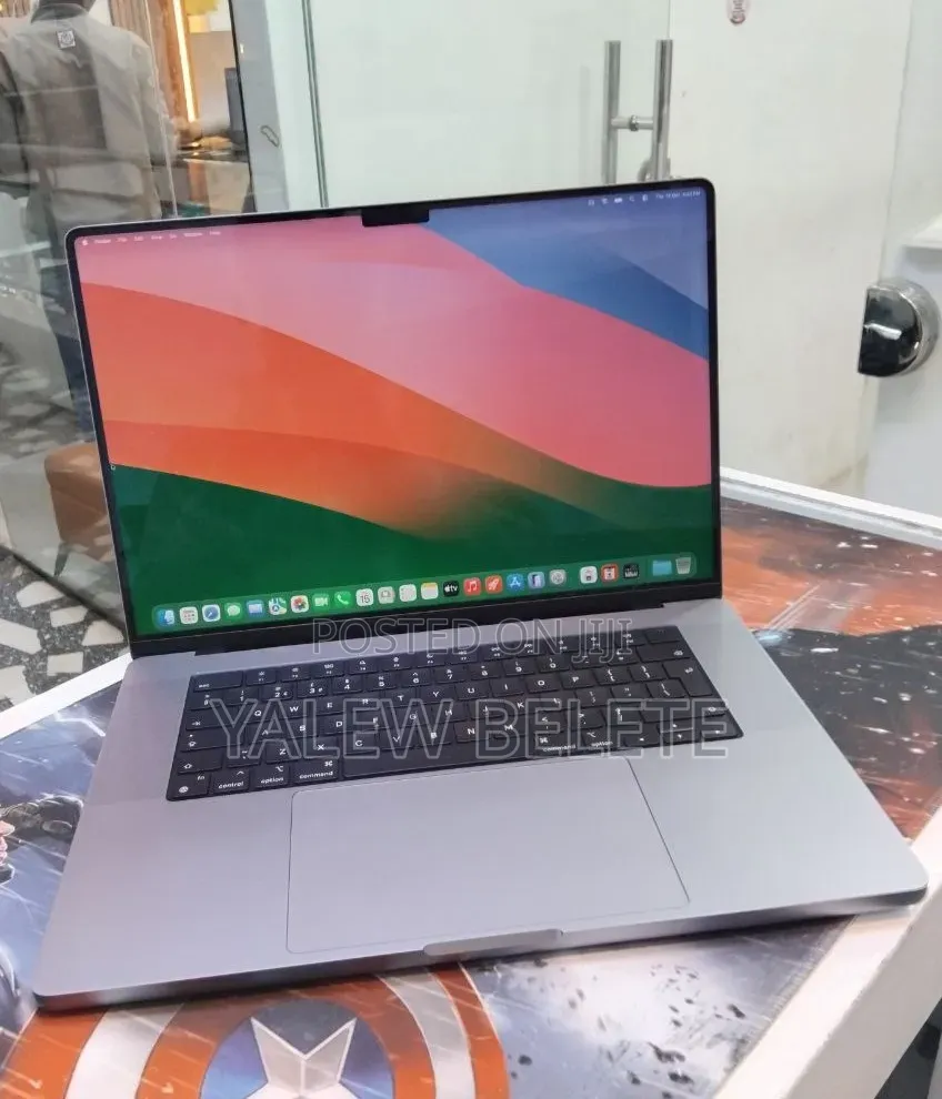 New Laptop Apple MacBook Pro 64GB Apple M1 Max SSD 1T