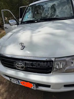 Toyota Land Cruiser 2007 Off white