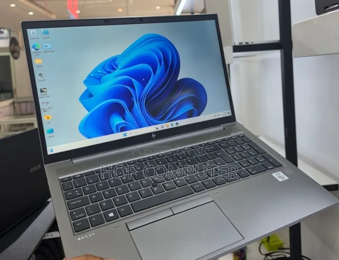 New Laptop HP ZBook Power G7 16GB Intel Core i7 SSD 512GB