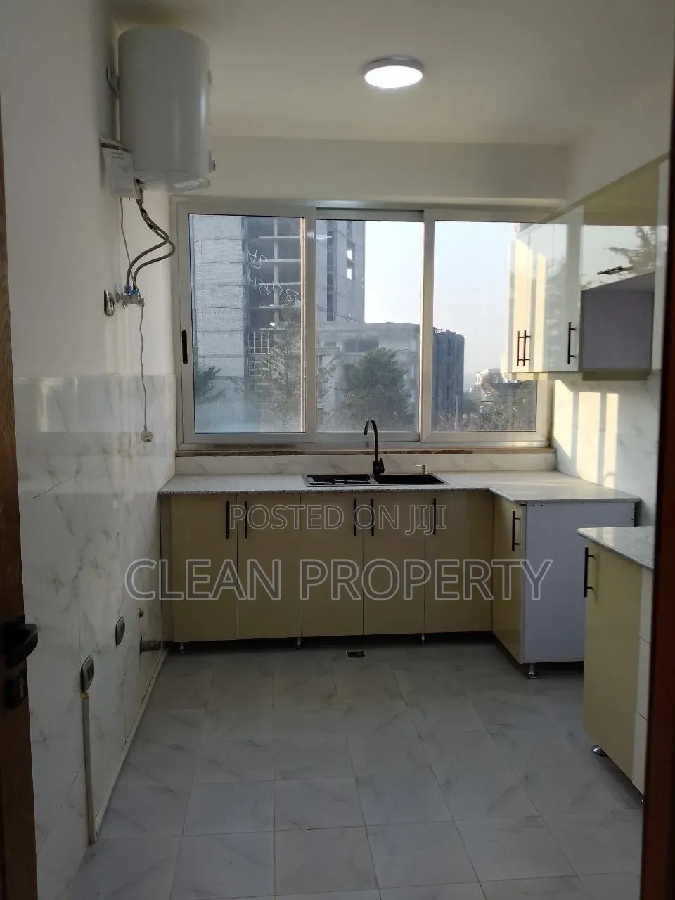 3bdrm Apartment in Clean Properties, Bole for rent