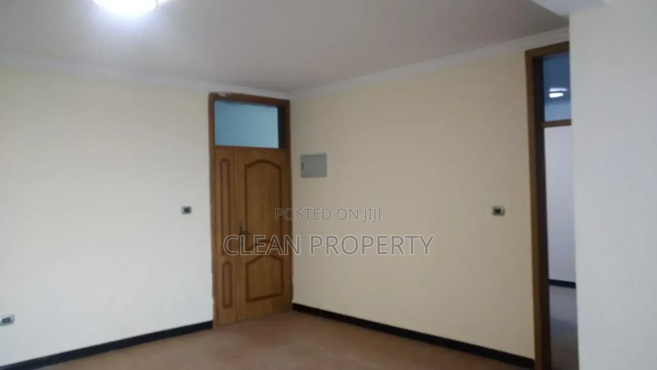 3bdrm Apartment in Clean Properties, Bole for rent