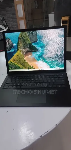 New Laptop Microsoft Surface 16GB Intel Core i7 SSD 512GB